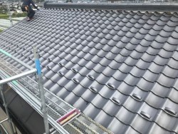 瓦屋根