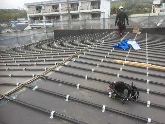 雨漏り重ね葺