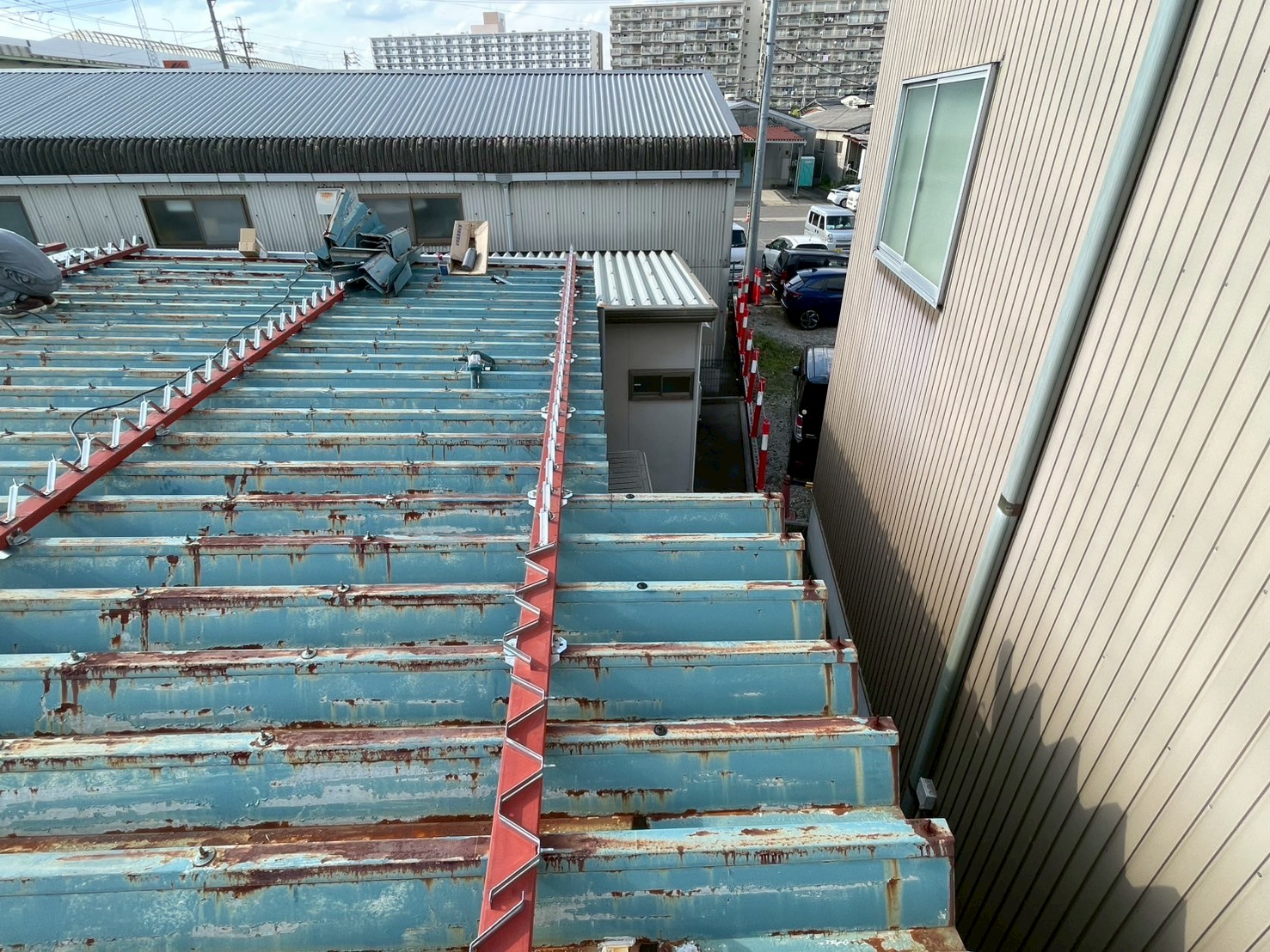 倉庫屋根カバー工法　サイズ変更