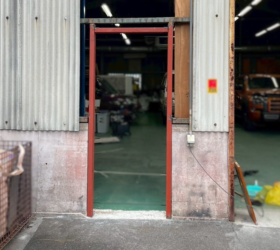 新設ドアーの開口部