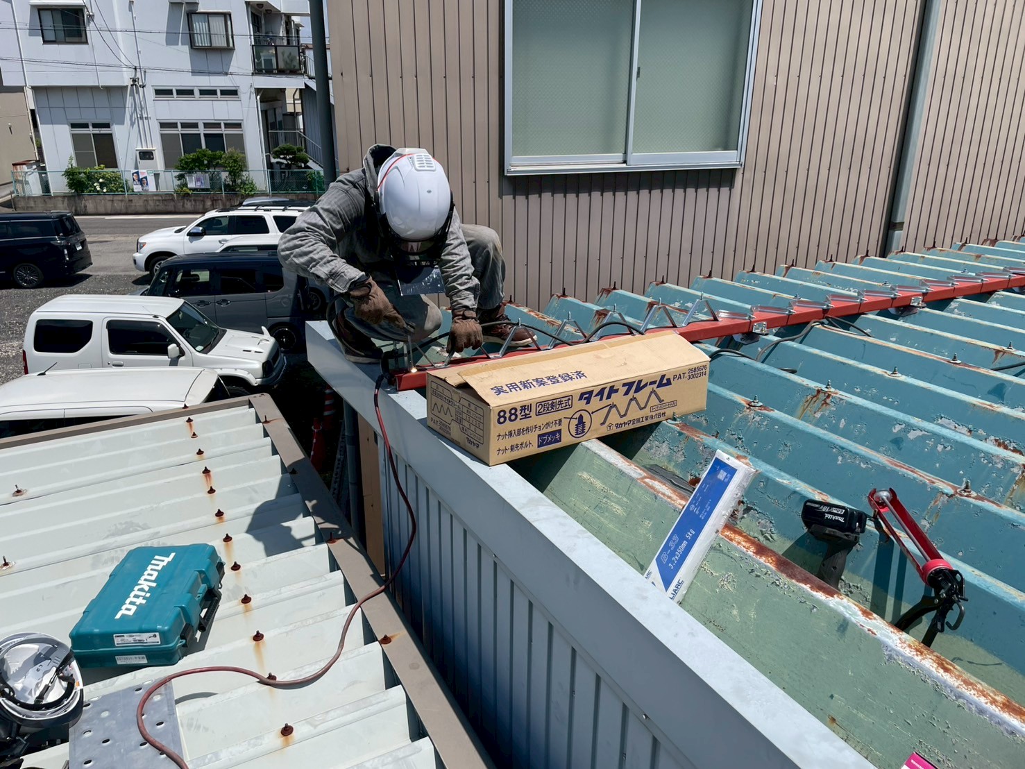 タイトフレームの設置