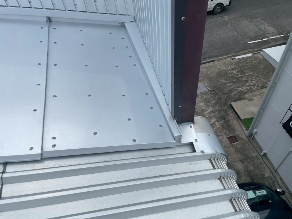 軒先納まりの仕上がり