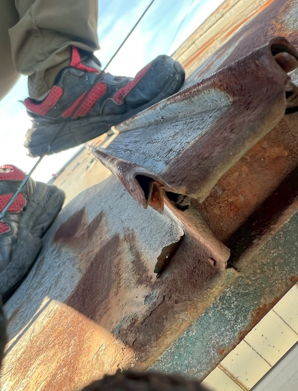 施工前の屋根の軒先