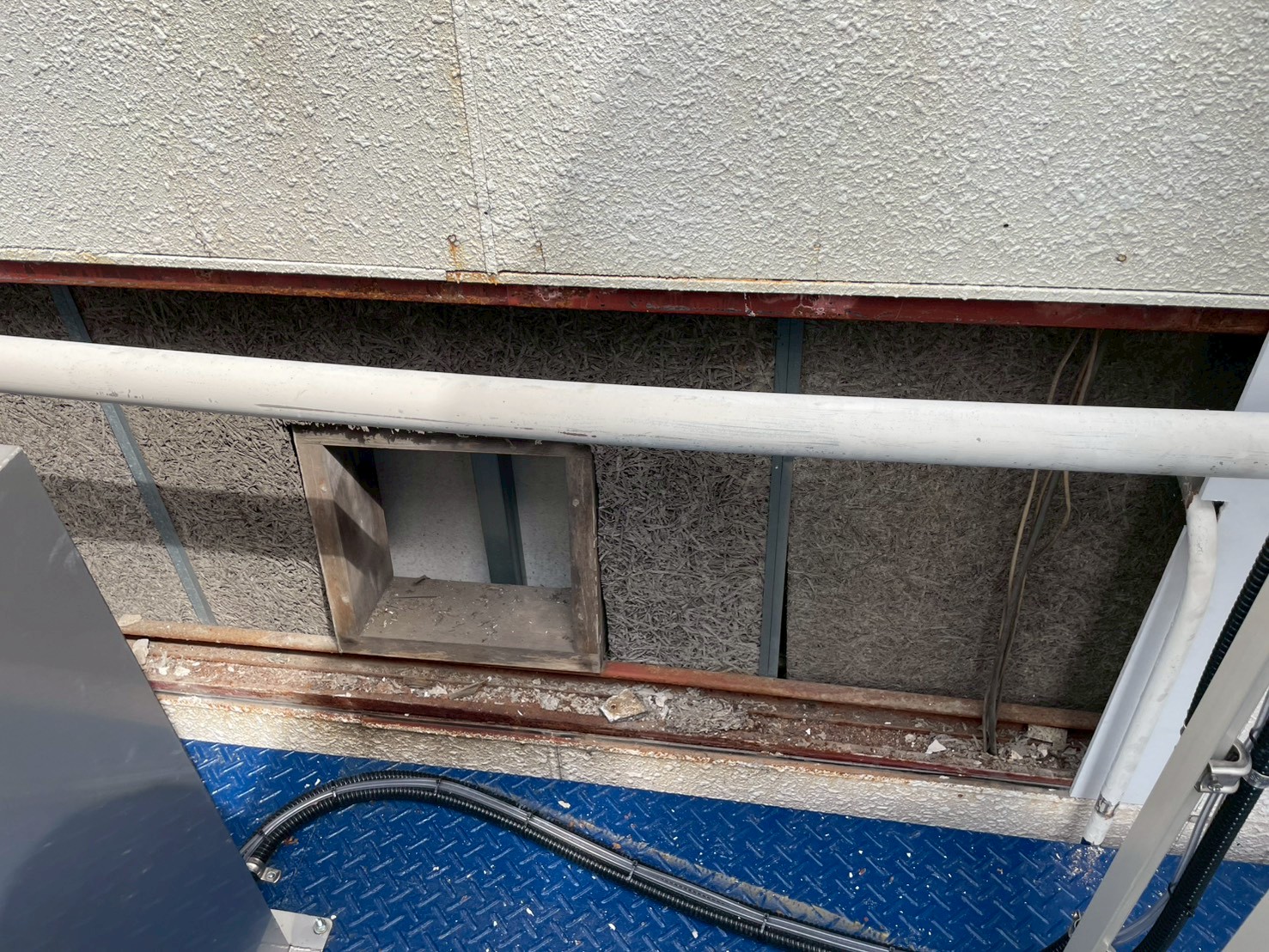撤去した工場外壁